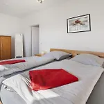 Waldhusenwarft Apartment